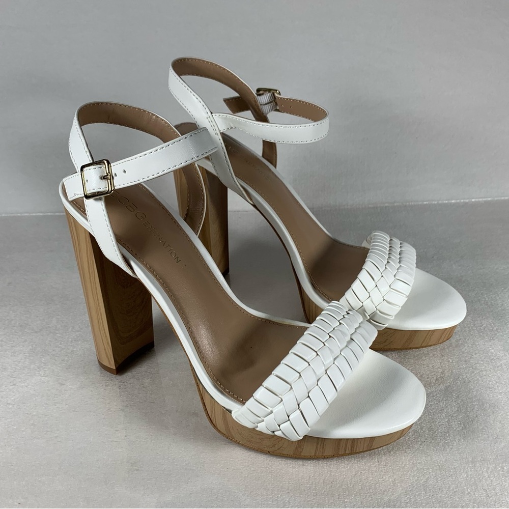 NEW BCBGeneration Women’s OBERLA Platform Heel Size